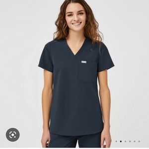 Dark Harbor FIGS scrub set